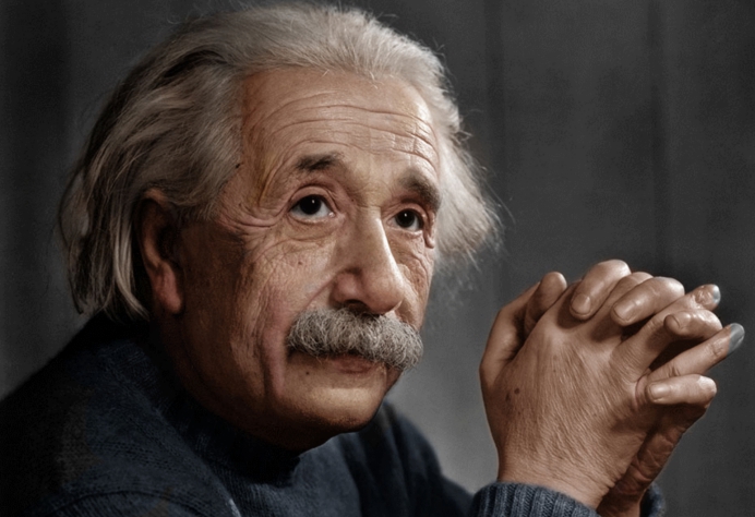 爱因斯坦是“穿越者”？哈勃捕首次拍到“爱因斯坦环”，他又对了