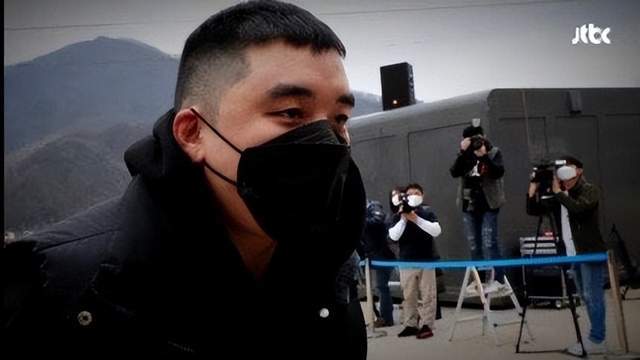韩媒曝李胜利提前两天出狱，此前九项罪名成立，被判一年零6个月