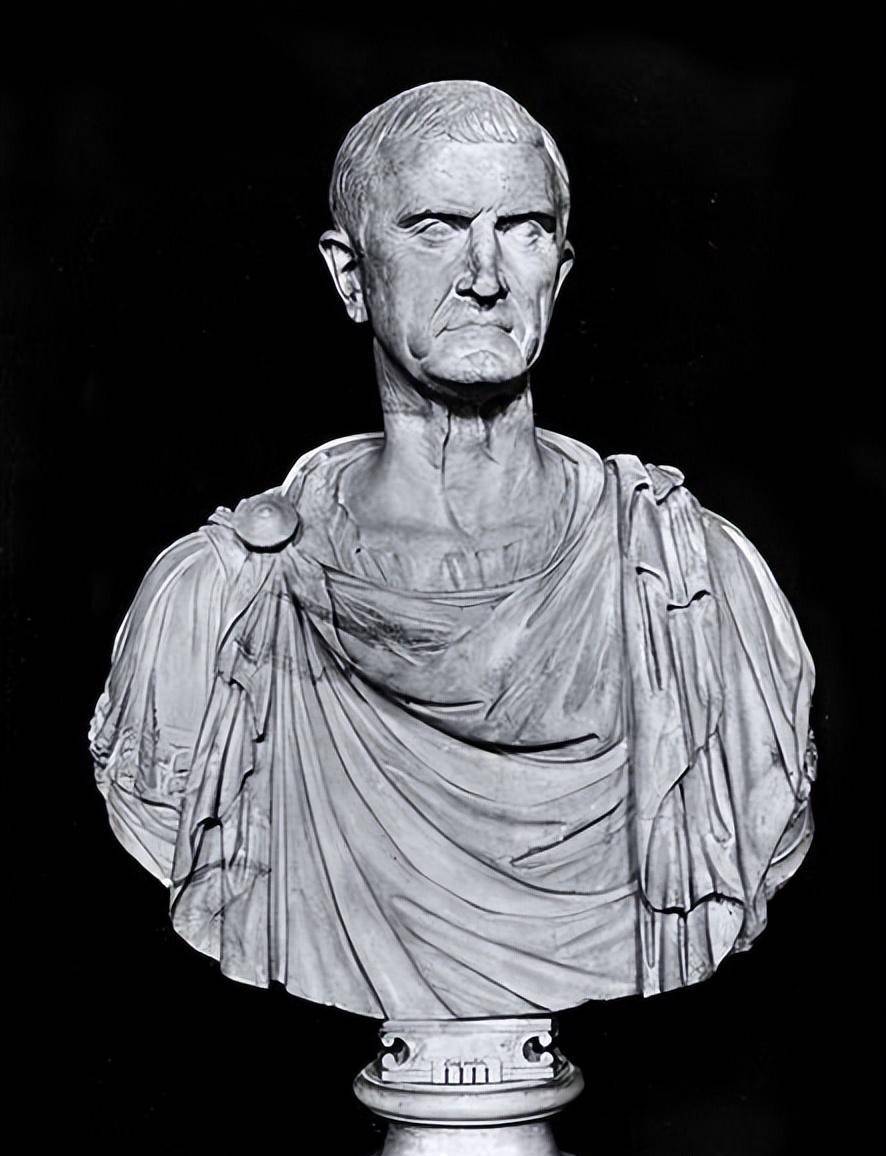 罗马第一狠人凯撒大帝，为何终生没有称帝？