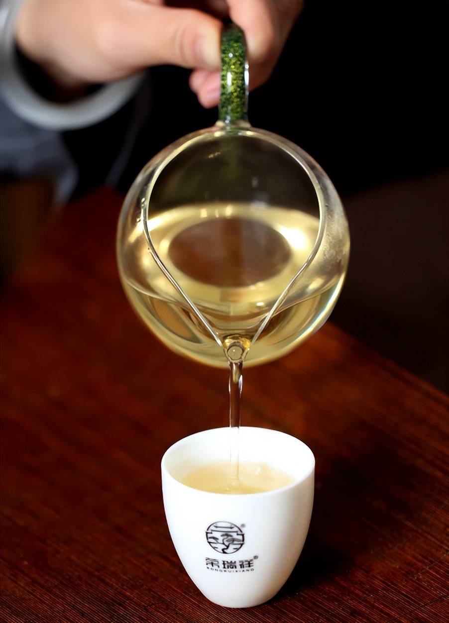 南板400头春古树茶：单株级春茶品质！甜似冰岛，韵味赛曼松！
