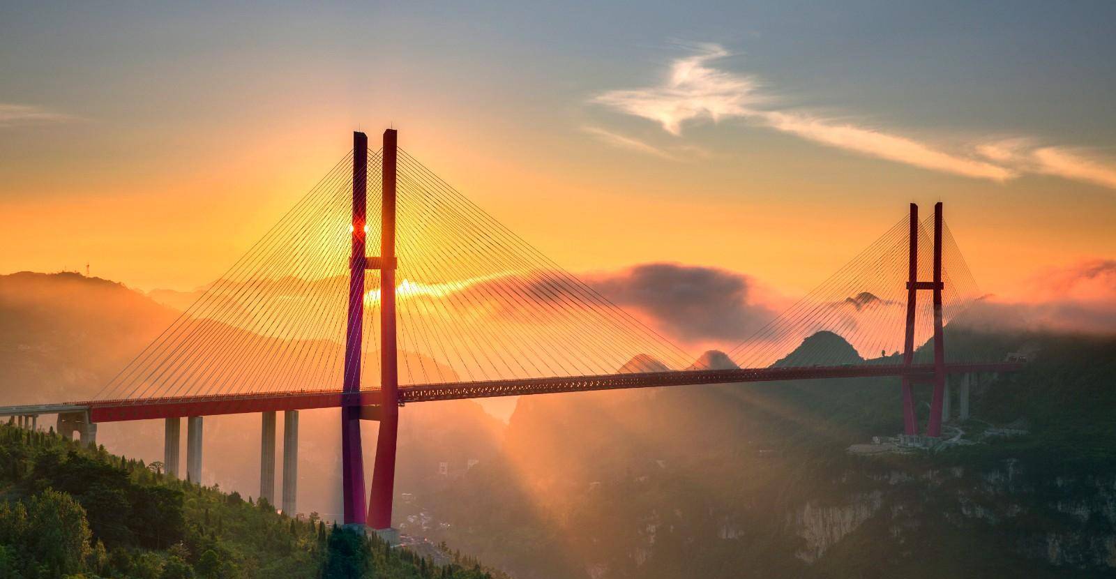 世界超级大桥故事 - 贵黔高速鸭池河特大桥：走出大山 时空之诗