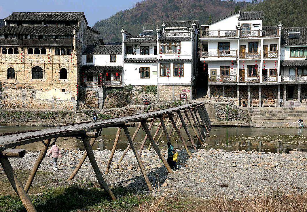 杭州藏着一座鲜有人知的古镇，曾被称“唐昌首镇”，如今人烟稀少